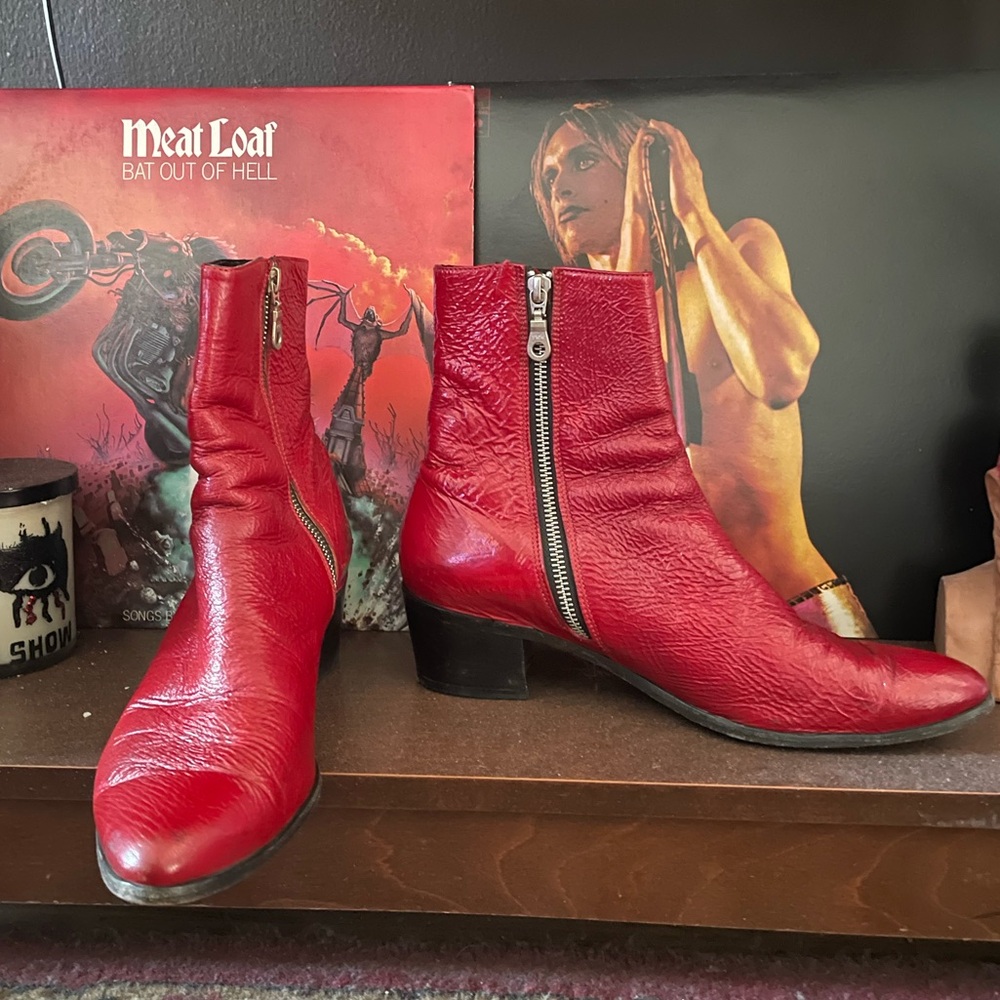 Santa Monica red patent leather boots